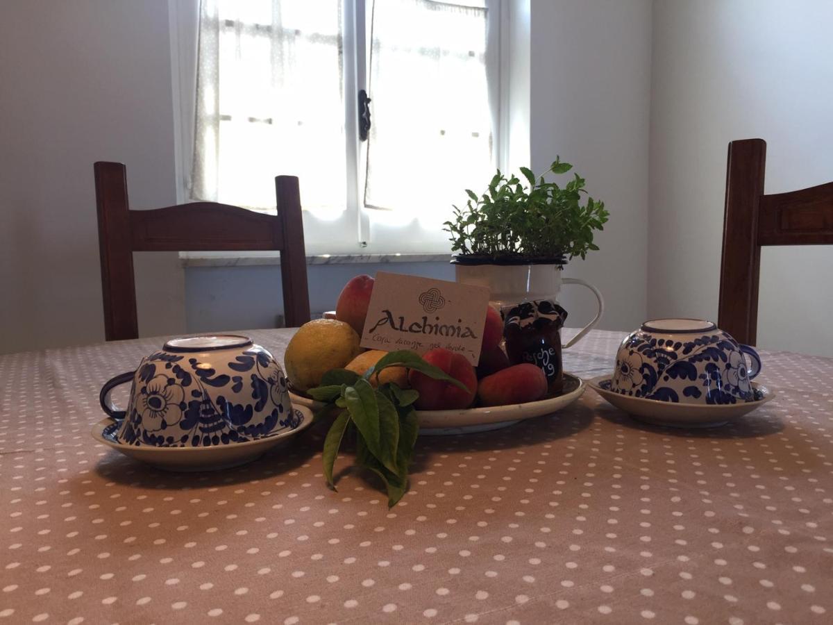Alchimia House Daire Cisano sul Neva Dış mekan fotoğraf